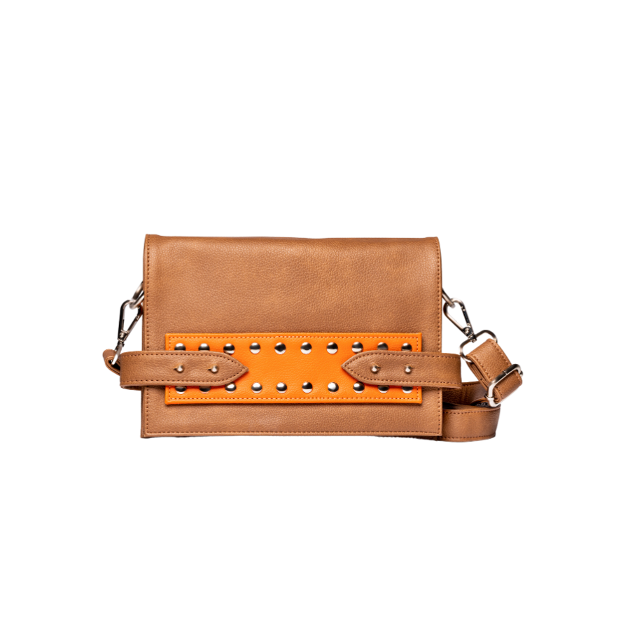 èN #oNe in Light brown & orange